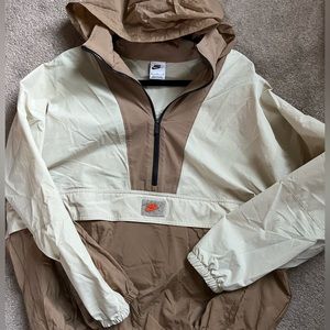 Nike windbreaker/ fanny pack